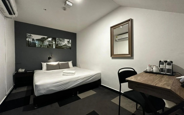 Check-Inn at Little India