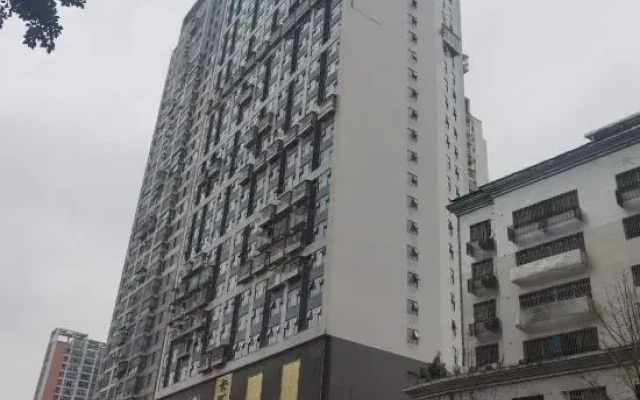 Yazhu Apartment