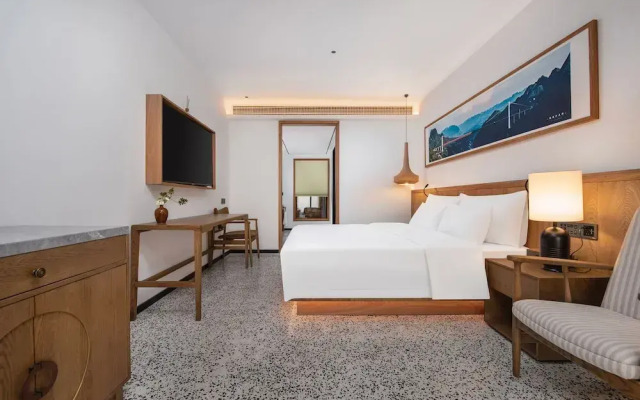 Yaojia Waterfall Village Resort