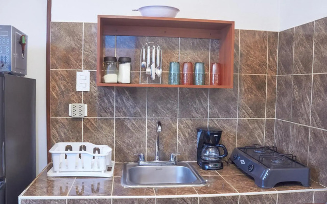 cozy apartment excellent location, air conditioning