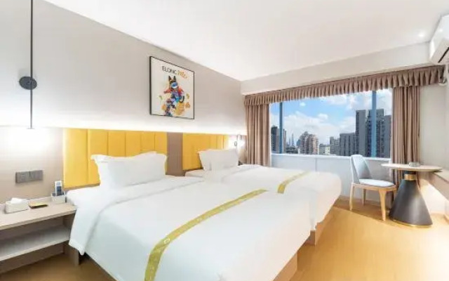 Elong ME Hotel (Jingzhou Gong'an Tongyun Bus Station Xinda Plaza)