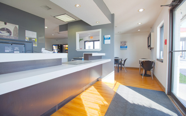 Studio Inn Exten Stay Oklahoma City Airport by OYO