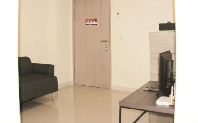 Nice And Cozy Living 2Br At Meikarta Apartment
