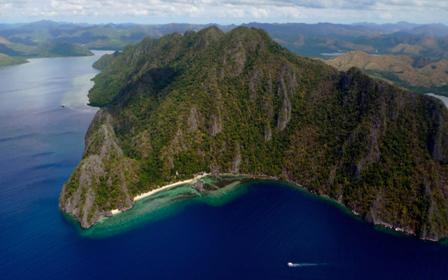 Sangat Island Dive Resort
