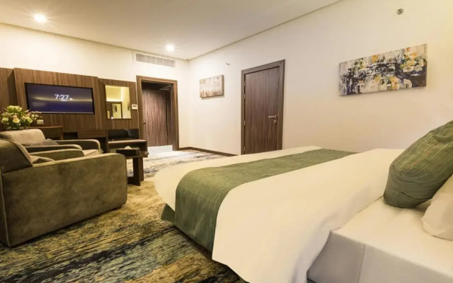 White Diamond Hotel Sari