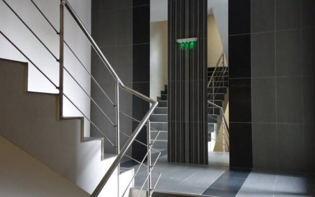 BLVD Apartments