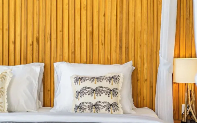 Villa Bedawang - 4BR Villa Seminyak