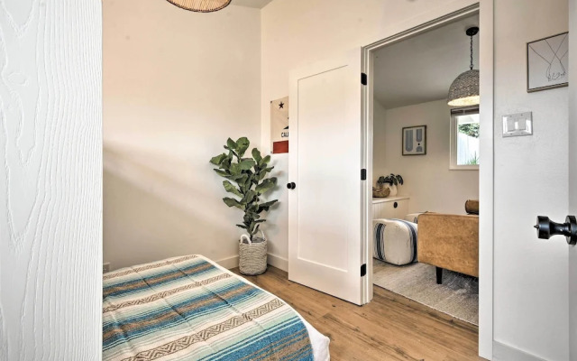 Chic & Central Ventura Home - Walk to Beach!