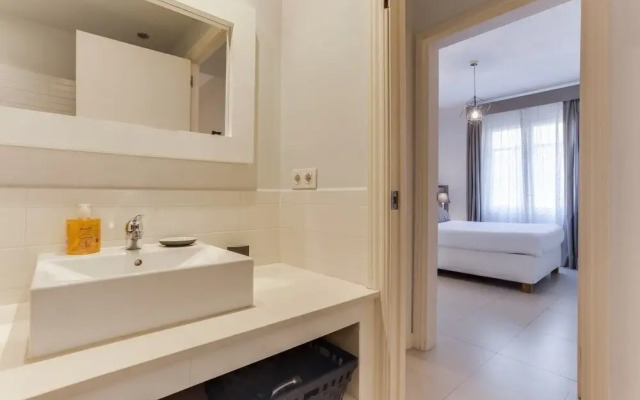 Cosy 4bdr in Exiample, 10mins to Plaza Catalunya