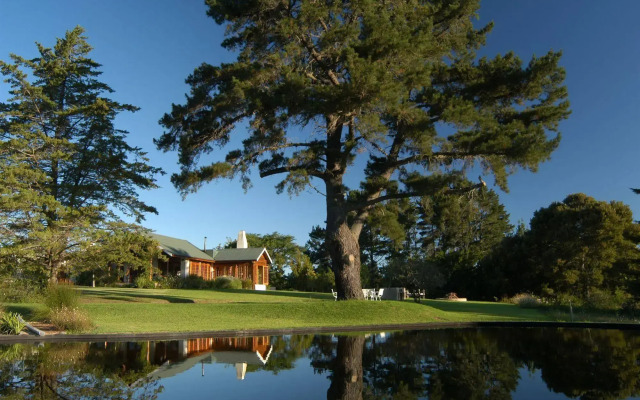 Tarn Country House