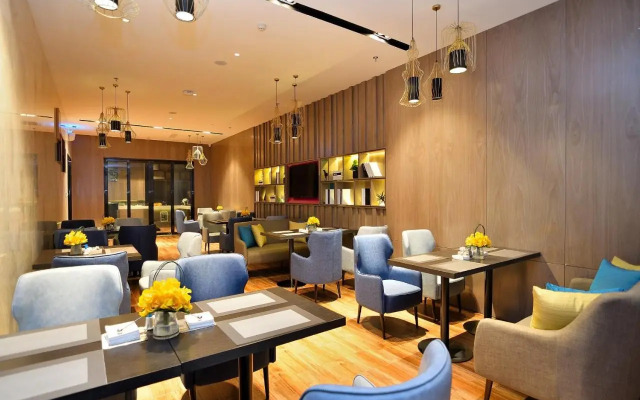 Yuntel Inn Kunming Baita Road