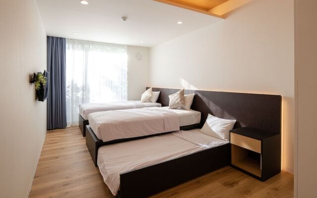 Onna Beach Square -恩納ビーチスクエア-