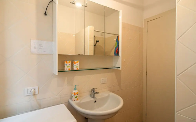 Modern Apartment in Oggebbio Italy With Swimming Pool