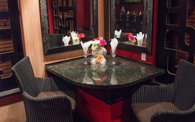 Mariaggi's Theme Suite Hotel & Spa