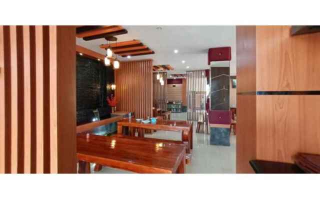 Galaxy Inn Hotel Baubau