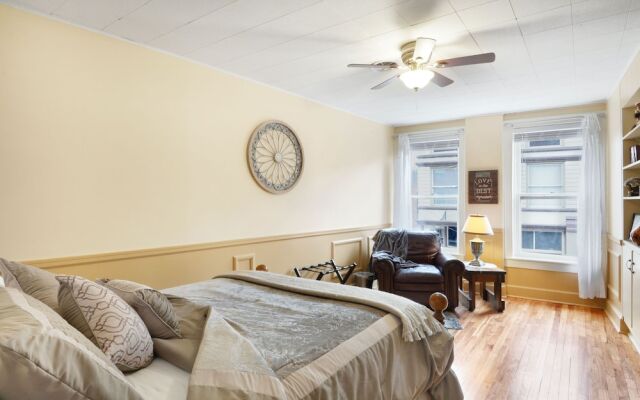 Downtown Galena Spacious Apartment 2 Bedroom Apts