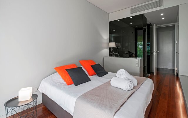 Elevator, Heated Pool, A/C, State Of The Art Holiday Property Skylounge