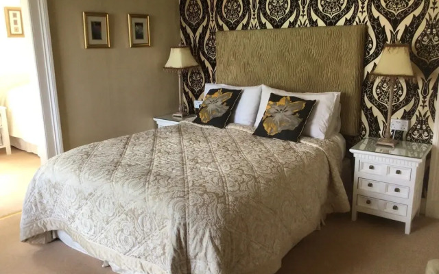 Thistle House Guest House