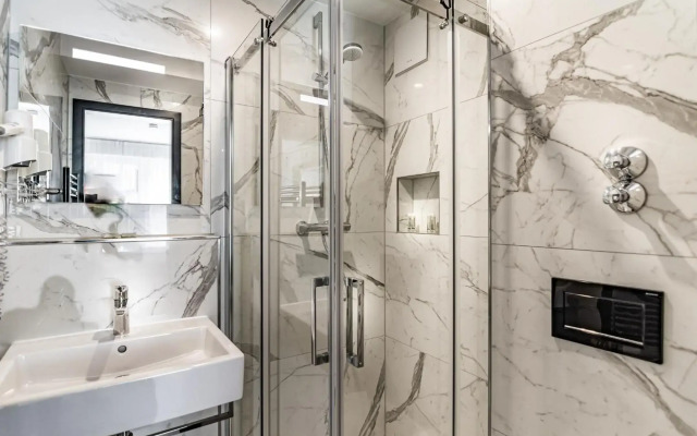 Holiday Inn - the niu, Hub Dusseldorf Messe by IHG