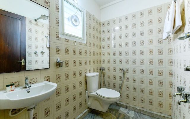 OYO 11328 Hotel Chandrika Residency