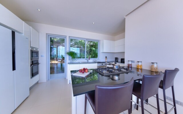 15 Bedroom Luxury Triple Sea View Villas