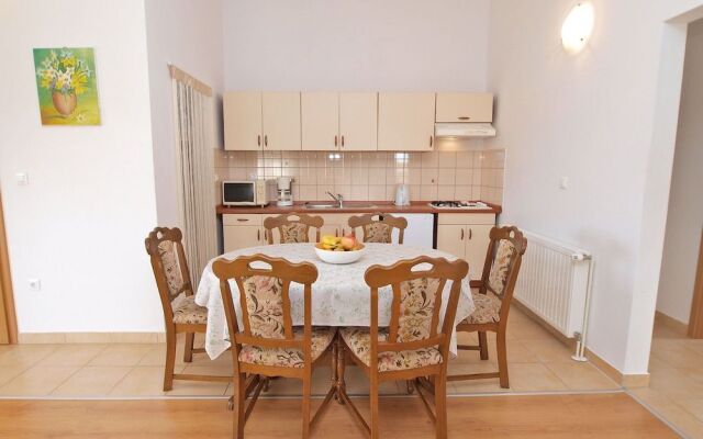 Apartment 719