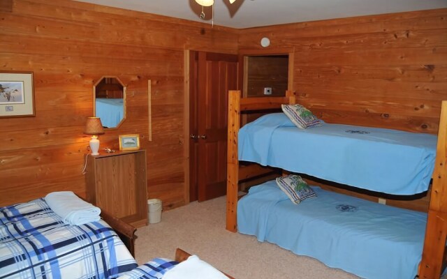 Flounder Inn - 4 Br Home