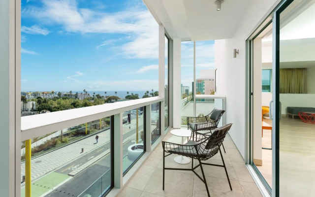 Courtyard by Marriott Santa Monica