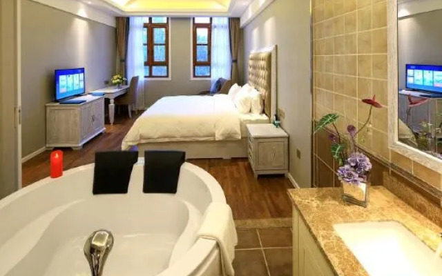 Chestnut Valley Hotel