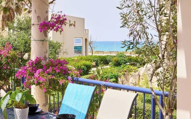 Villa Elias 1BR Upper Apt with Pool