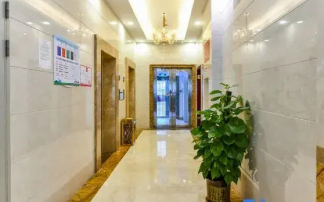 Zhahai Crowne Holiday Hotel