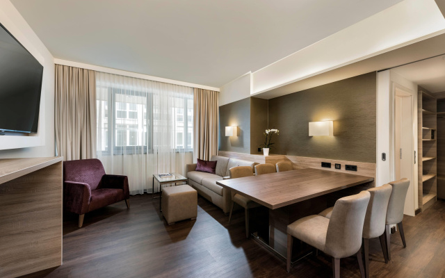 Radisson Blu Hotel & Conference Centre, Salzburg - Image 2