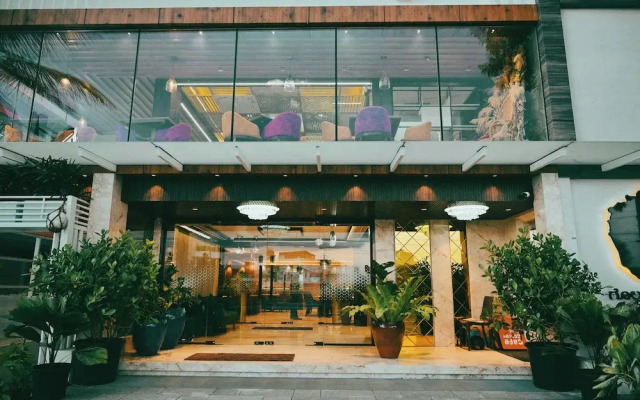 Hotel Golden Riviera