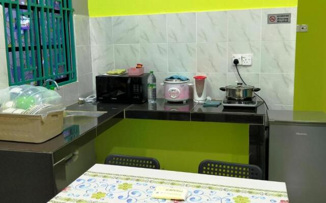 anjung ara suites and roomstays