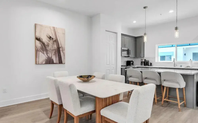 Azul Townhomes A3 - Sunrise