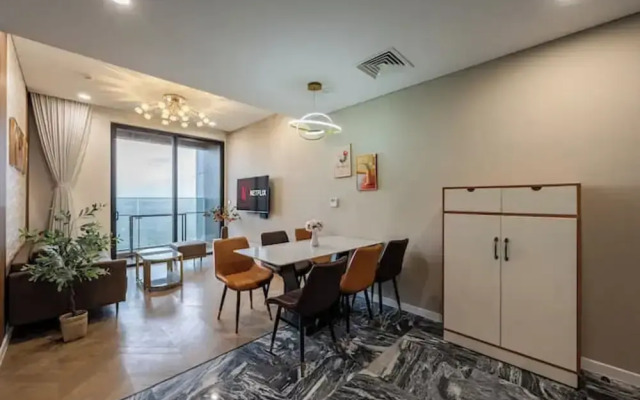 Parkland Riverside Luxury Vacation
