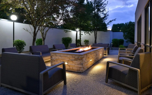 Courtyard by Marriott Detroit Utica
