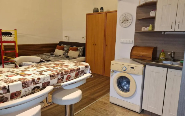 Dombóvári way apartman