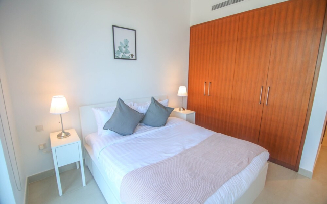 LuxBnB VidaResidences GolfCourseView3BDR