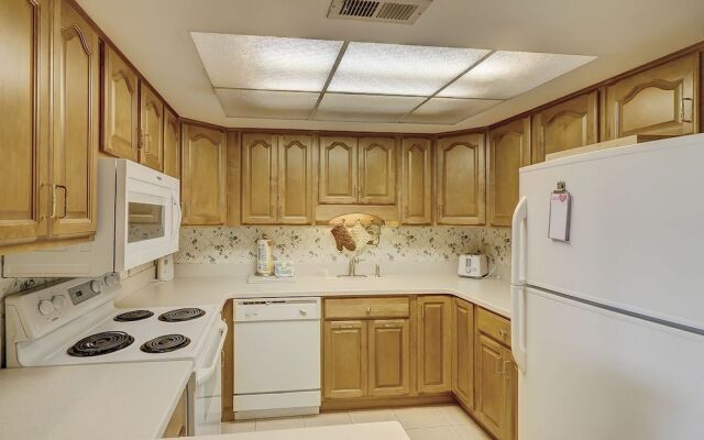 Bluff Villas 1817 by RedAwning