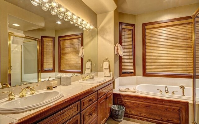 Double Eagle #13 3 Bedroom Condo