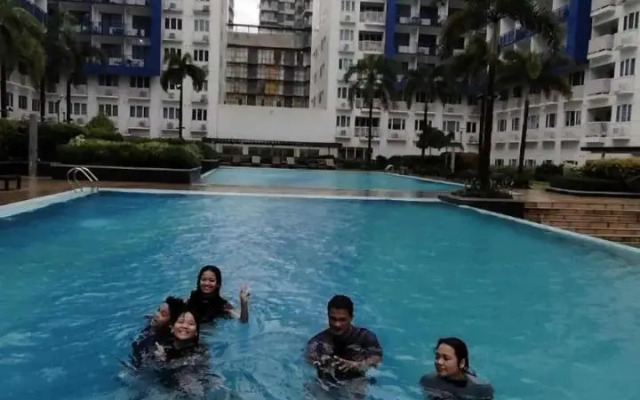 Early Sunrise Condotel at Sea Residences