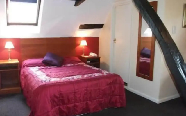 Saffron Suite And Kitchen