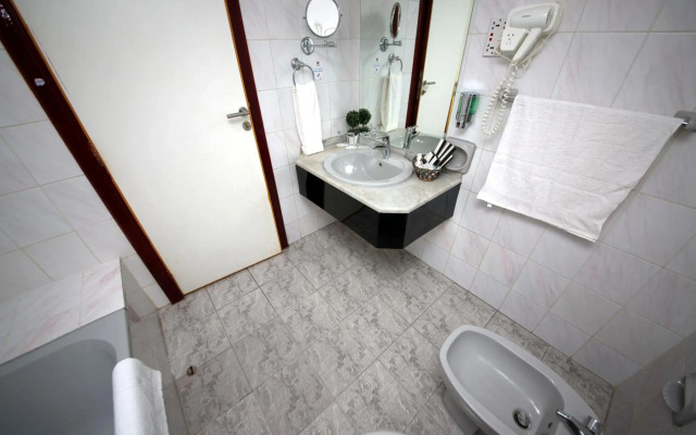 Mount Royal Hotel