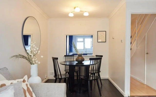 The Chiswick Escape - Lovely 2bdr House With Garden