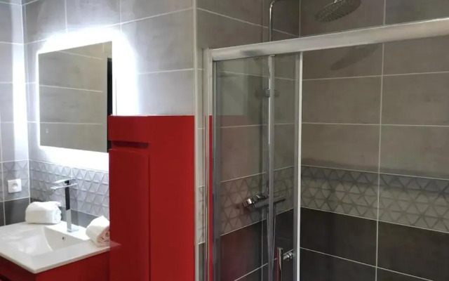 Nice New House With Terrace And Garden