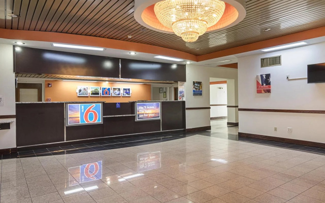 Motel 6 Decatur, GA