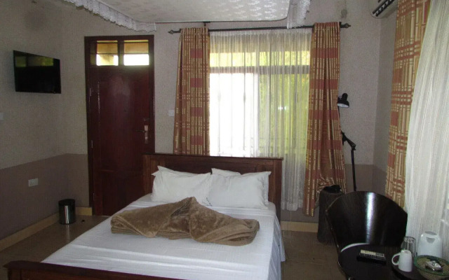 Mikumi Resort Hotel