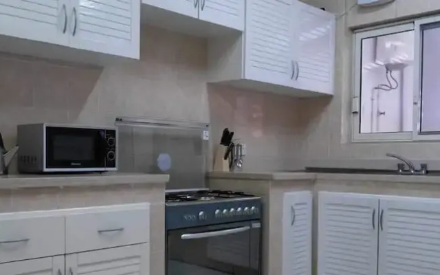 Amara Suite Louis Solomon