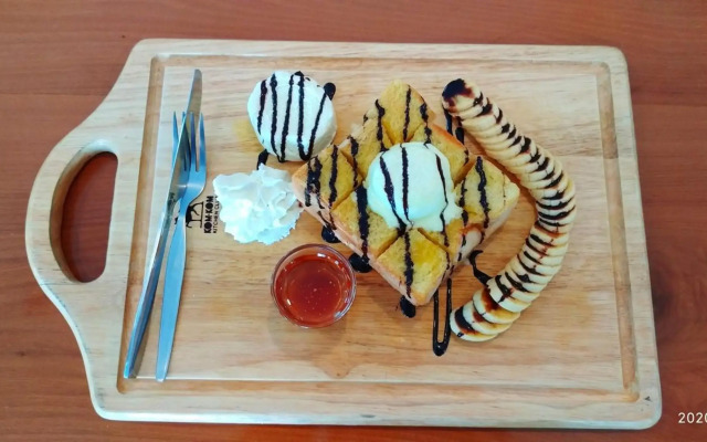Pilgrim's Kitchen & Inn